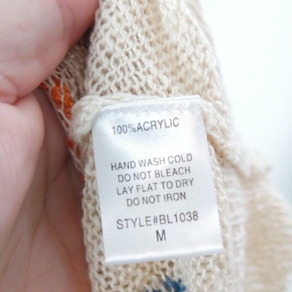Blank Paige Tan Lightweight Sweater with Colorful Stars Medium - Picture 2 of 9